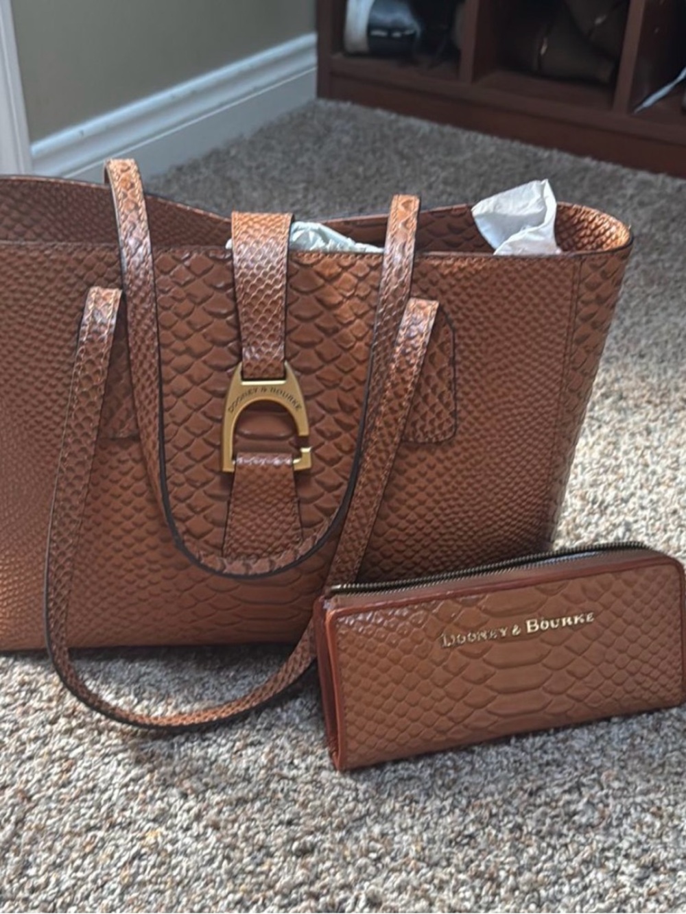 Dooney & Bourke-Shannon Small Honey Tote Bag with Matching Wallet - Picture 2 of 4